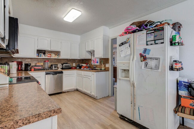 Building Photo - 4202 44th St