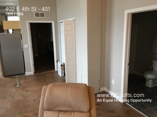 Building Photo - Halligan Coffee Company Lofts- 1 BR Riverview