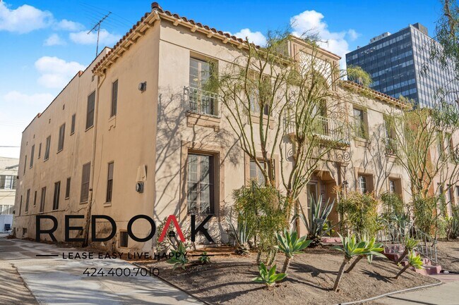 Building Photo - 630 S Dunsmuir Ave
