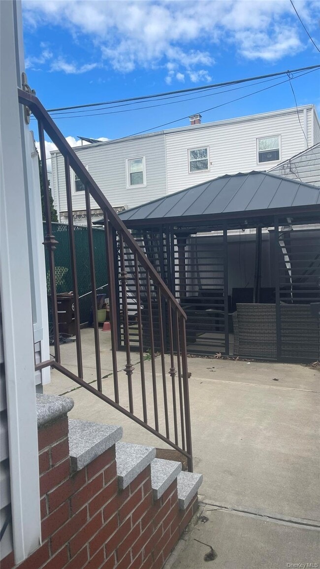 Building Photo - 86-31 77th St