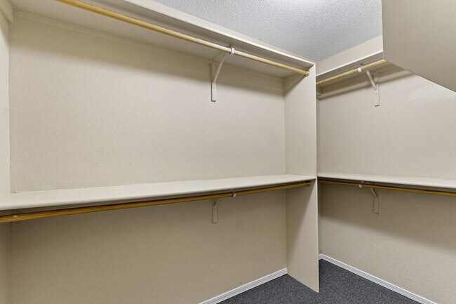 Building Photo - 14180 Robert Ituarte Dr
