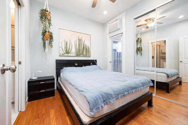 Building Photo - North Park Craftsman House!