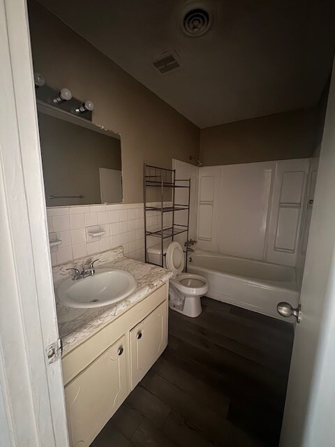 Building Photo - 3214 Tallywood Dr