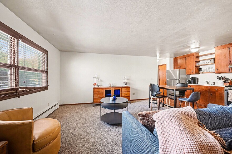 Building Photo - 2017 Commerce Blvd