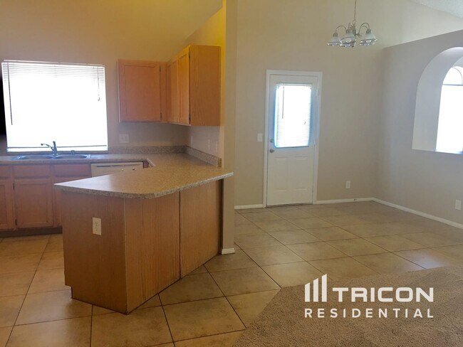 Building Photo - 8304 Vantare Ct