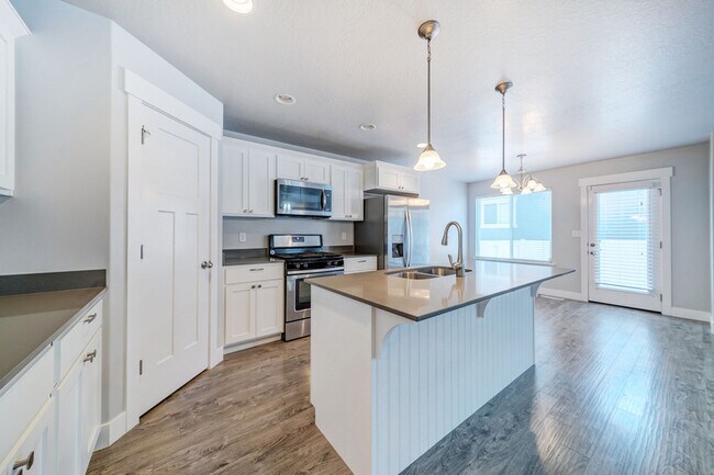 Building Photo - 13124 Tower Ridge Dr