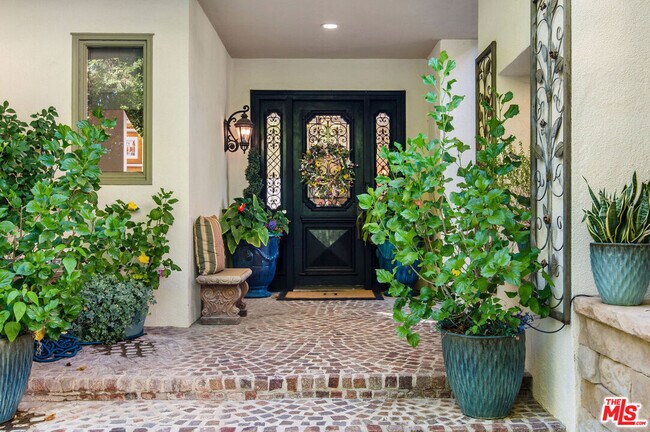 Building Photo - 24908 Bella Vista Dr