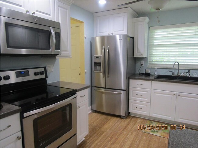 Building Photo - 3663 Longmeadow