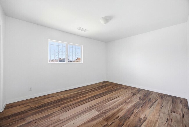 Building Photo - 314 Monterey St