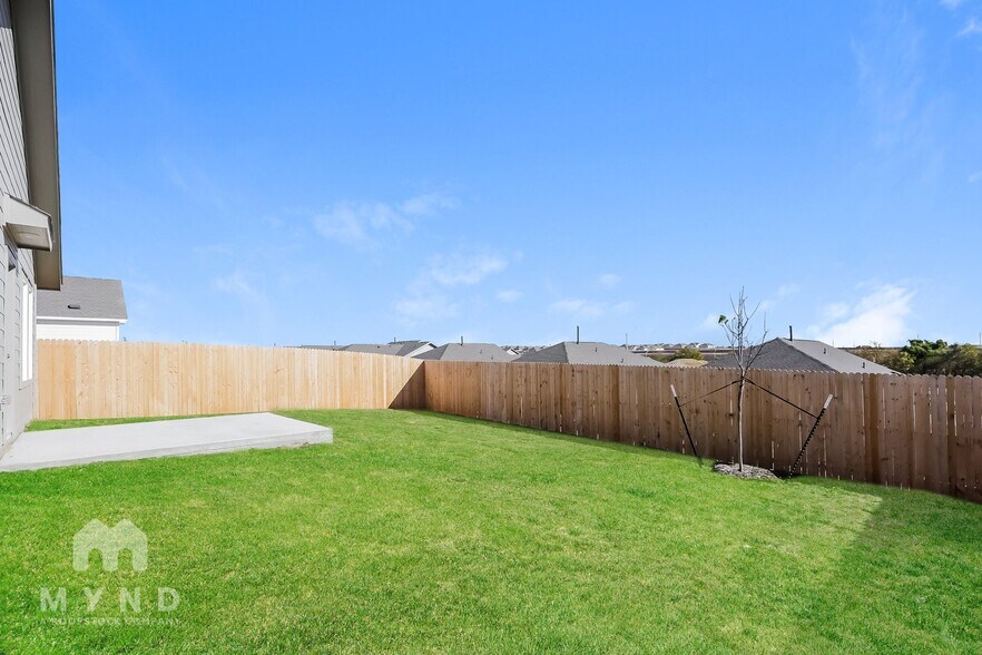 Building Photo - 2765 Mistwood Dr