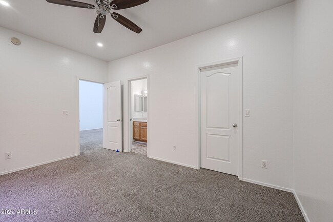 Building Photo - 8940 W Olive Ave