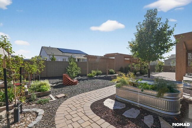 Building Photo - 5355 N Evans Way