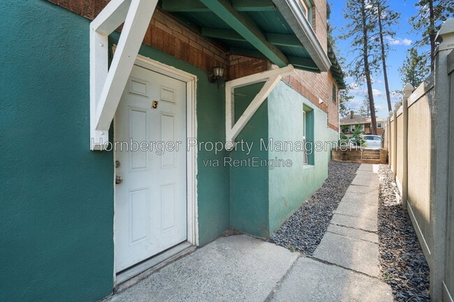 Building Photo - 1108 W 12th Ave