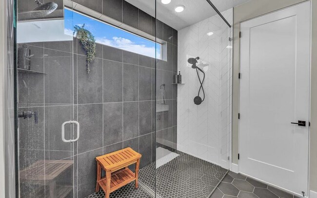 Building Photo - Stunning and Spacious 3 Bedroom Home in Desert Color! Includes a Private Pool!