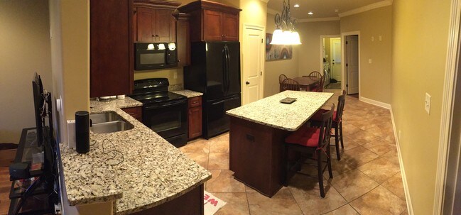 Kitchen - 2495 Old Taylor Rd