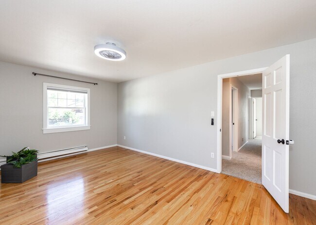 Building Photo - Cozy Home Centrally located Colorado Sprin...