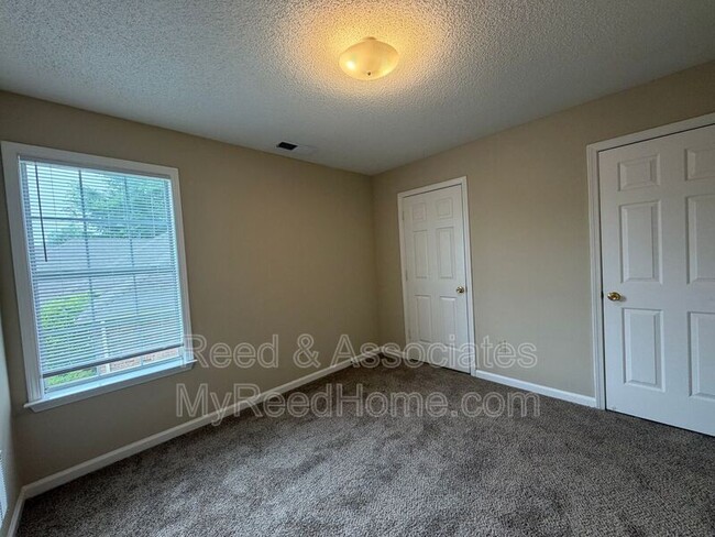Building Photo - 5632 Pecan Trce
