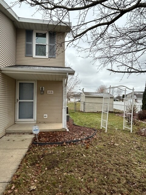 Building Photo - 2478 Bellevue St
