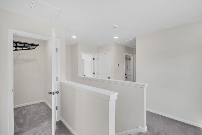 Building Photo - 4 Bedroom 3 Bath Home in Summerville!