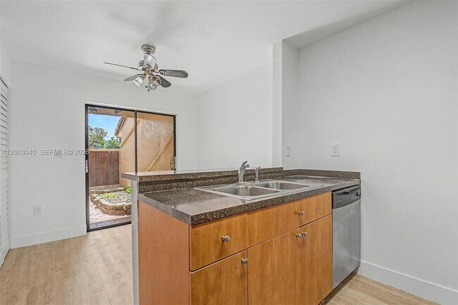 Building Photo - 11236 SW 132nd Ct W