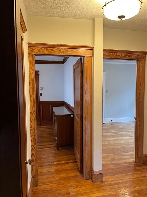 Building Photo - 42 School St