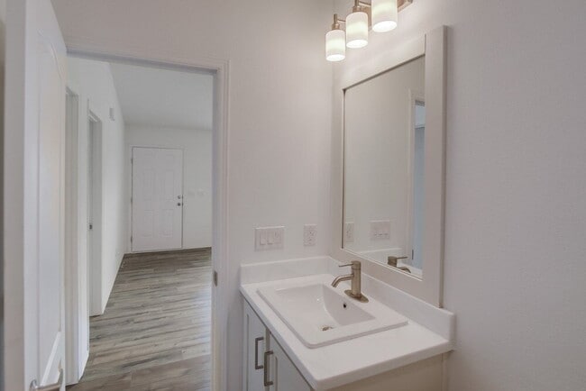 Building Photo - San Diego La Mesa Brand New 3 bed /2 bath Home with Laundry, A/C, Yard, Parking and More!