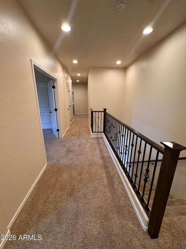 Building Photo - 3457 S Swan Dr
