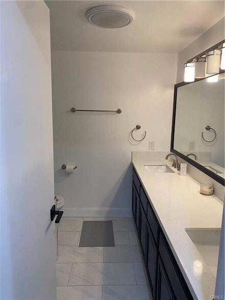 Building Photo - 2020 Oakland Hills Dr