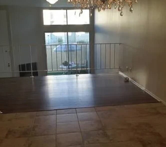 Dining room overlooking family room - 9950 Topanga Canyon Blvd