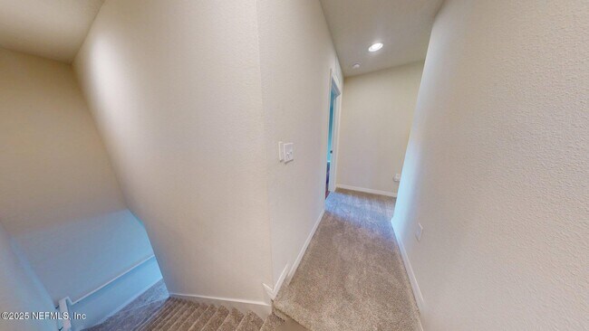 Building Photo - 13950 Berryview Rd