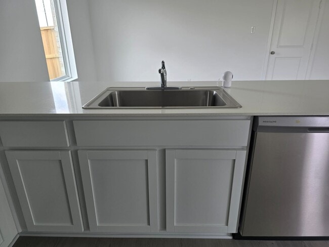 Building Photo - 26706 Dalmatian Bellflower Dr