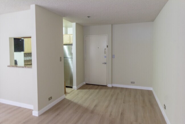 Front Door - 1440 Veteran Ave