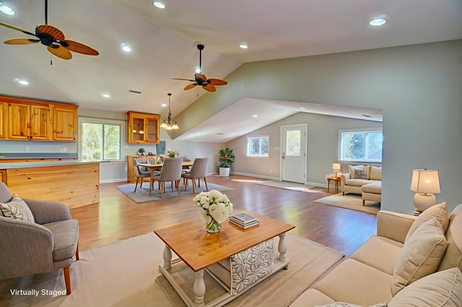 Building Photo - Peaceful Pungo living