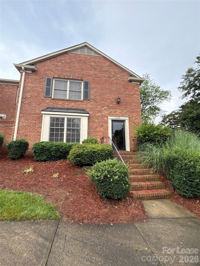 Building Photo - 6648 Bunker Hill Cir
