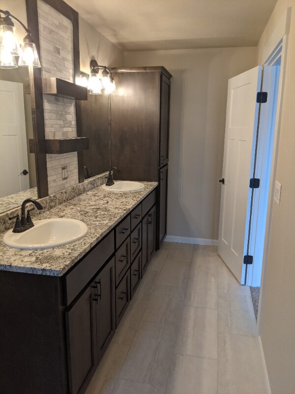 Building Photo - 1661 S Columbus Ave