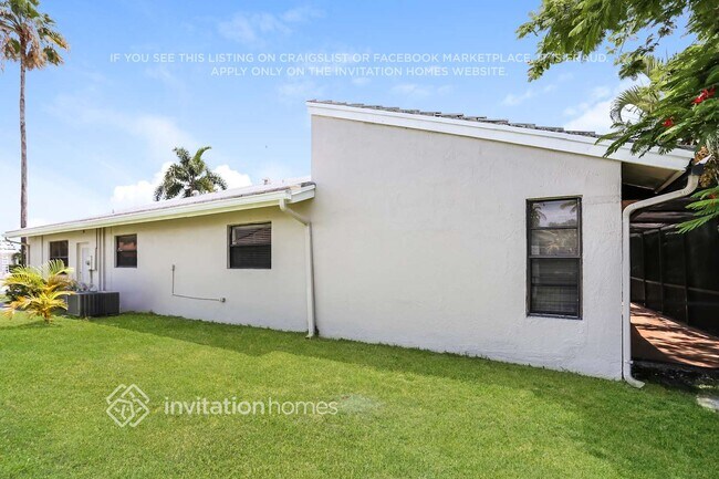 Building Photo - 7045 NW 3rd Ave