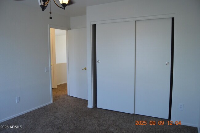 Building Photo - 4151 E Silverwood Dr