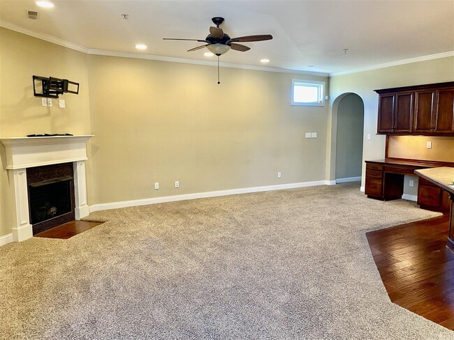 Building Photo - 550 Traditions Blvd
