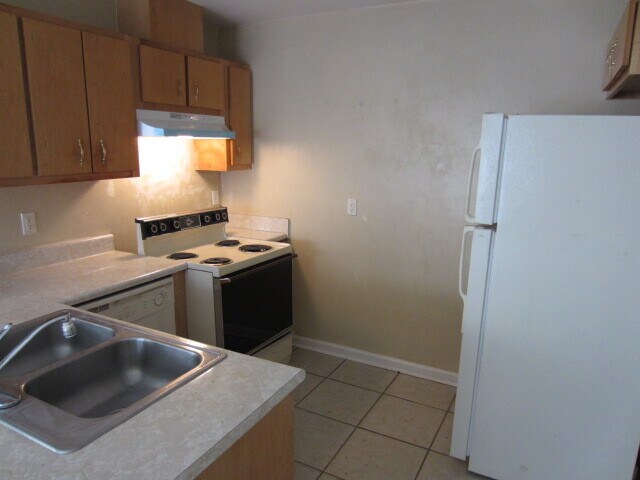 Building Photo - 1223 Cleveland St