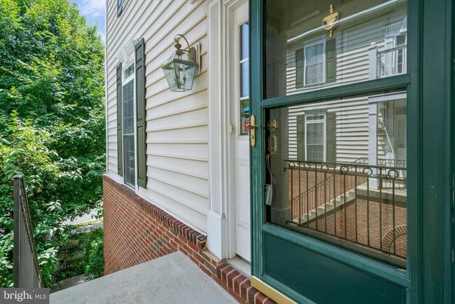 Building Photo - 9980 Cyrandall Dr