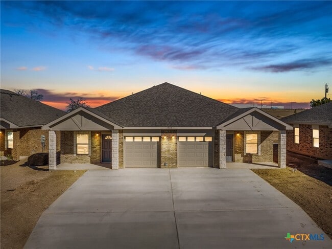 Primary Photo - 3505 Abraham Dr