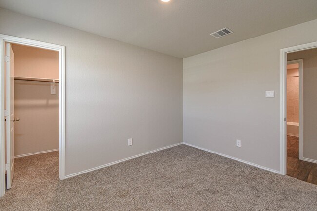 Building Photo - 21540 Rustic Elm Dr