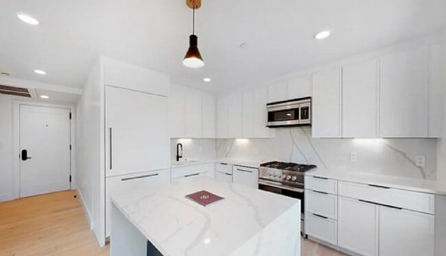 Building Photo - 52 Leo M Birmingham Pkwy