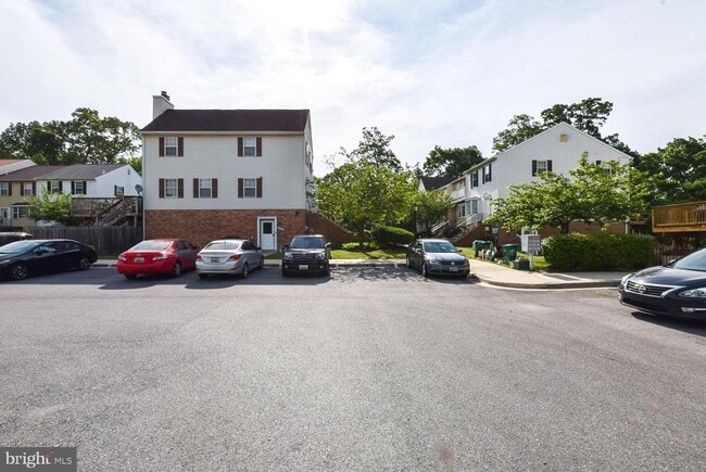 Building Photo - 15043 Cherrywood Dr
