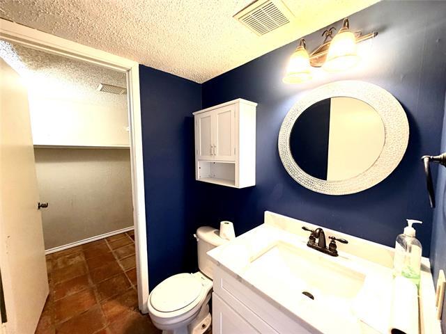 Building Photo - 3309 Ivanhoe Ln