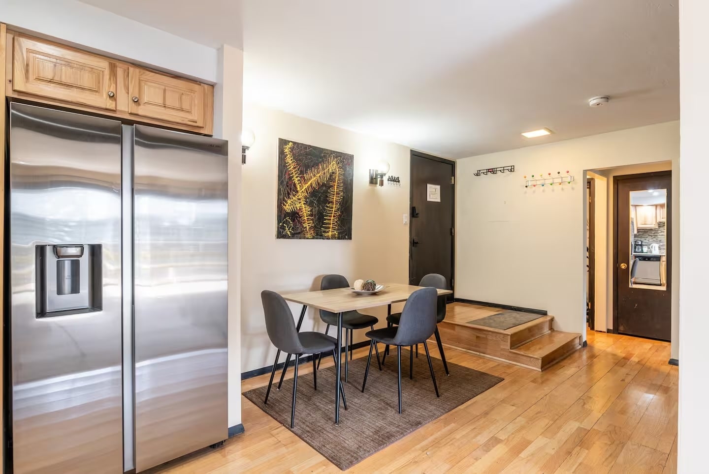 Dinning Area & Entry - 1040 Vail View Dr