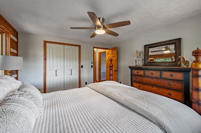 Building Photo - 212 Dogpatch Ln