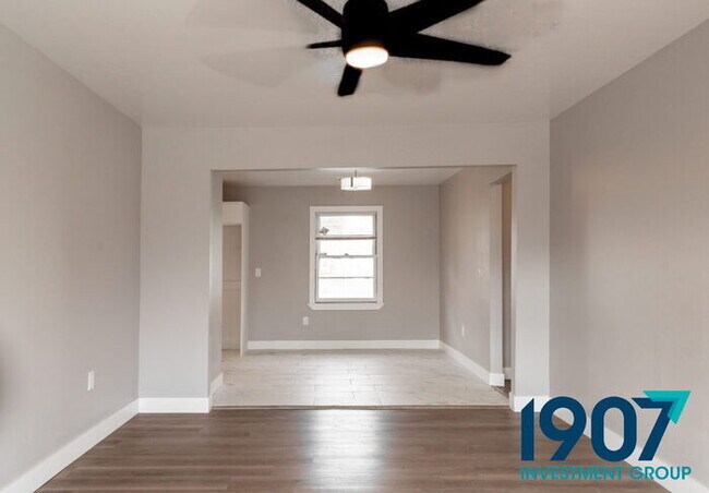 Building Photo - Completely Updated 3-Bed, 2-Bath Home in O...