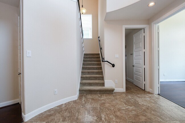 Building Photo - 4606 Sky Harbor Ct