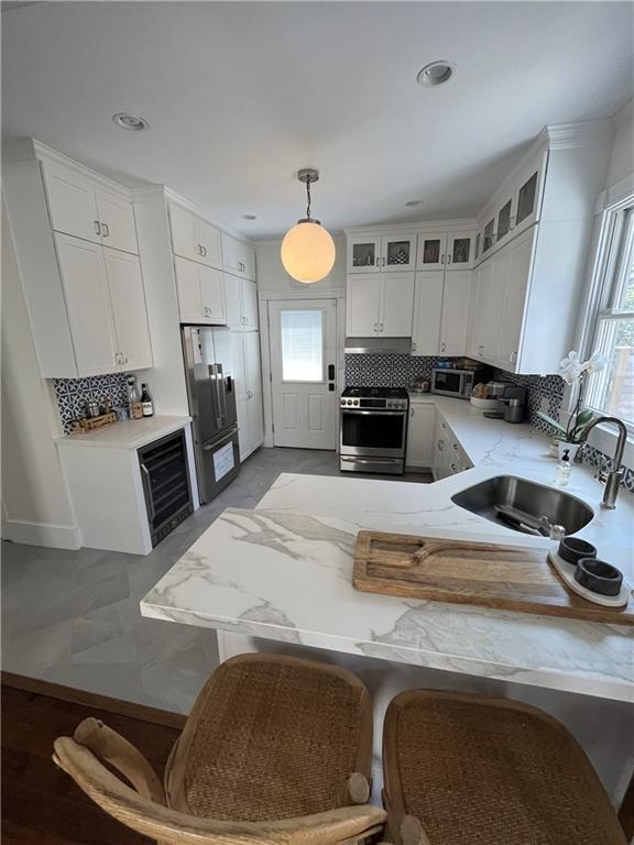 Building Photo - 27 Mann Ave